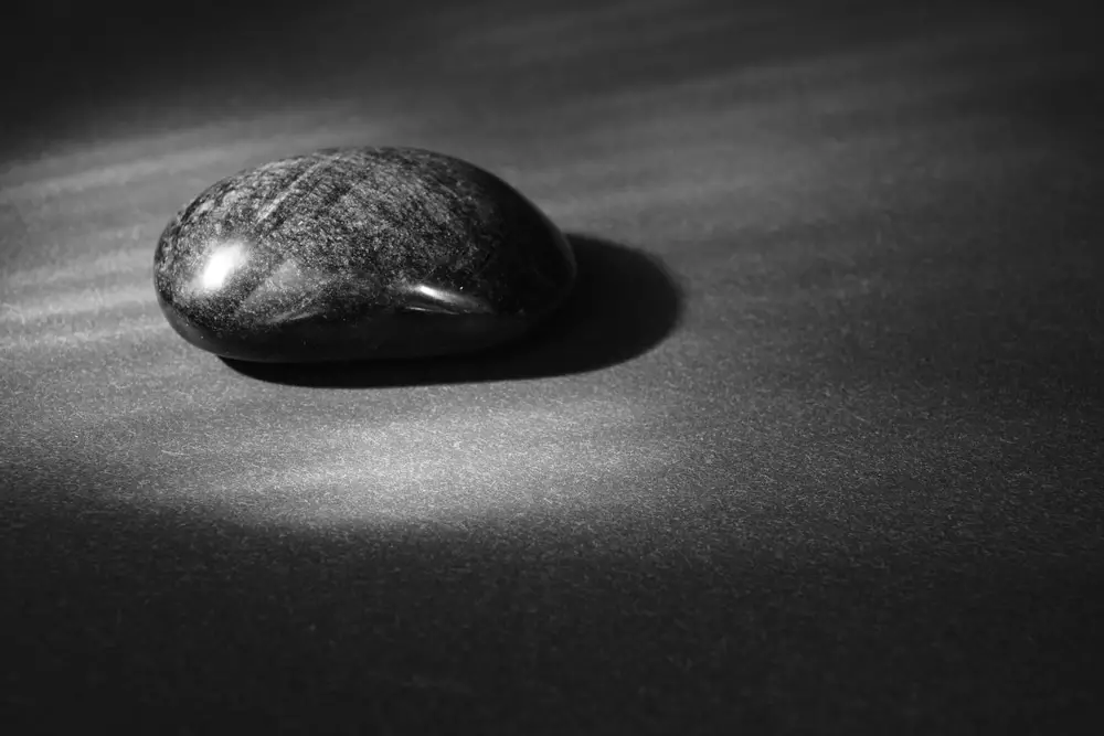 Obsidian mexican stone black vulvanic